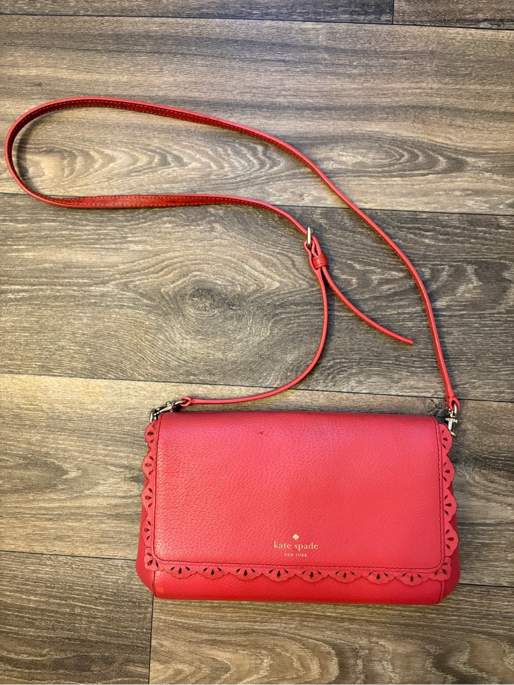 Kate Spade Maple Court Zani Coral Scalloped Leather Crossbody Bag